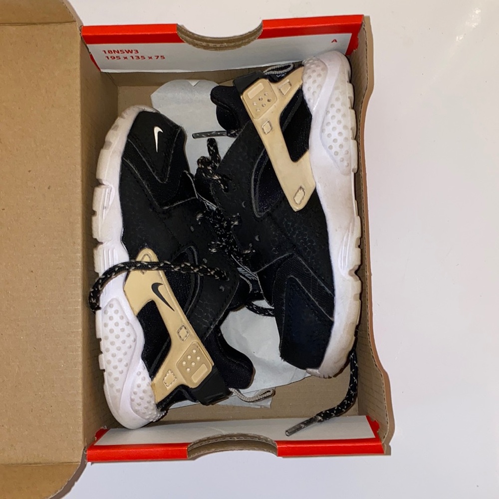 Nike Hurache Run SE (TD) sz 8c